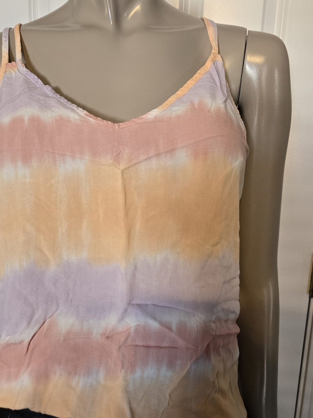 Pastel Tie-Dye V-Neck Camisole in Pink, Peach & Lavender
